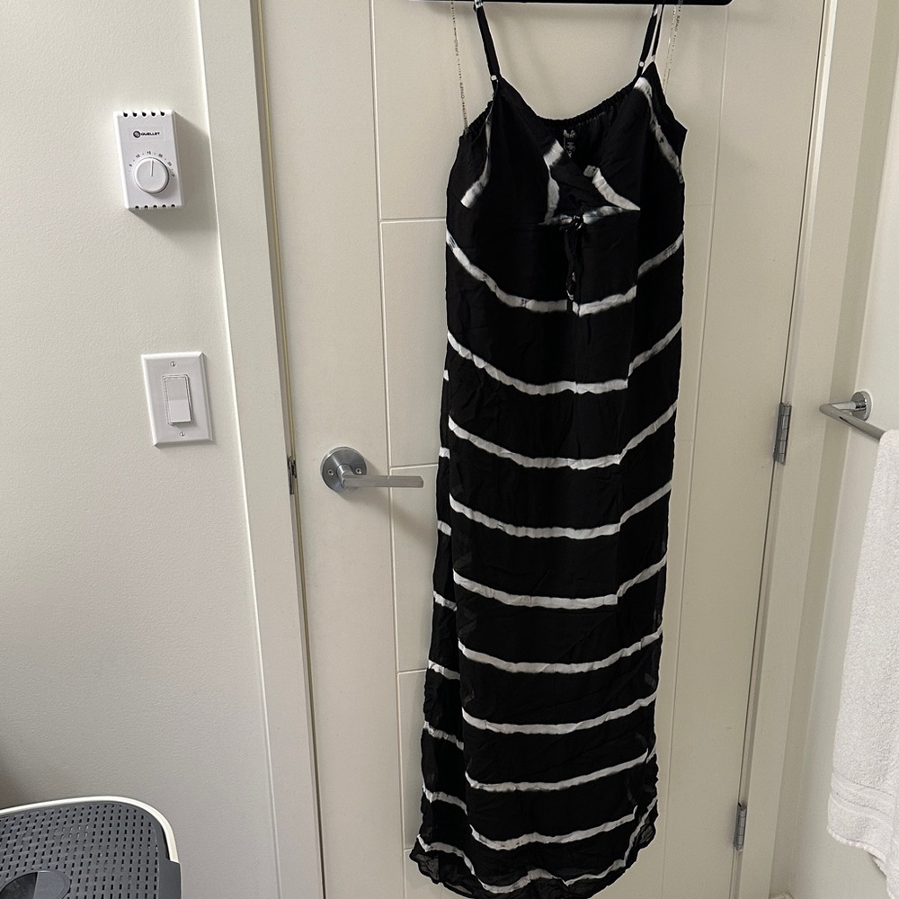 Buffalo David Bitton Black and White Maxi Dress (39)